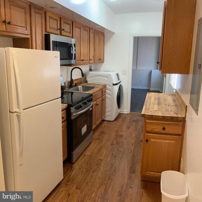 Building Photo - 1109 S 23rd St