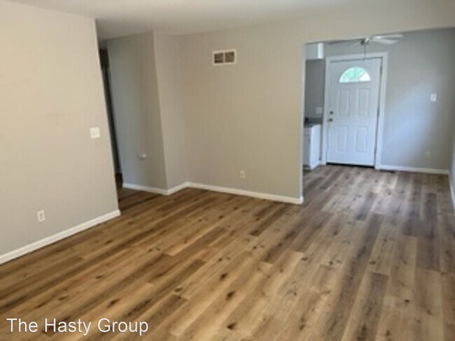 Building Photo - 4 br, 1 bath House - 5438 Norton Ave