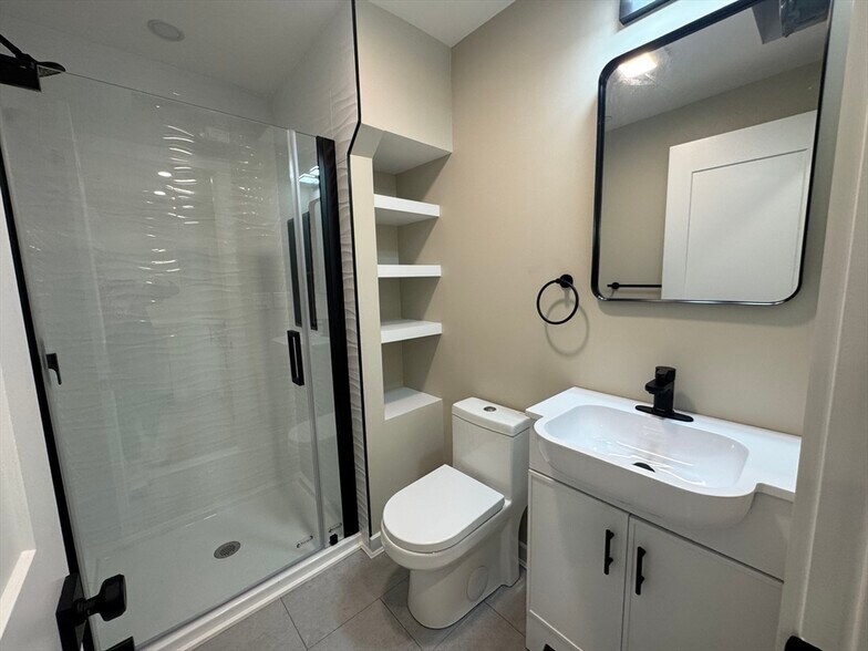 Building Photo - 14 Edgerly Rd