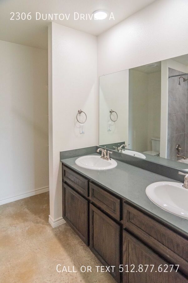 Building Photo - 2306 Duntov Dr