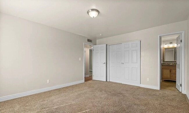 Building Photo - 7307 S Xenia Cir