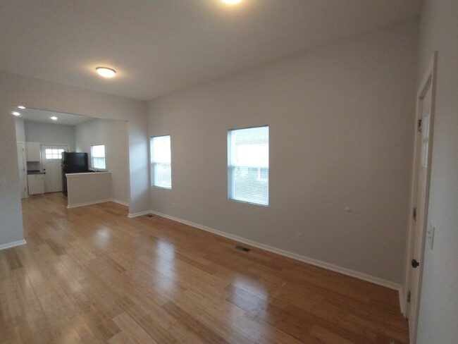 Living room - 1667 Bellemeade Ave