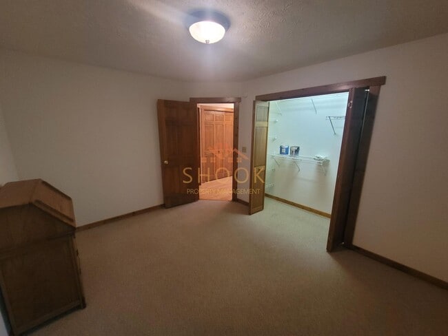 Building Photo - A Little Piece of Tennessee! Your Private Wooded Home!