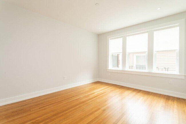 Building Photo - 294 Harvard St