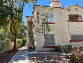 Building Photo - 541 Indian Bluff St