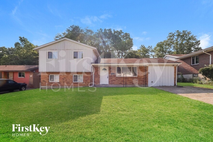 Primary Photo - 10602 Morning Glory Ln