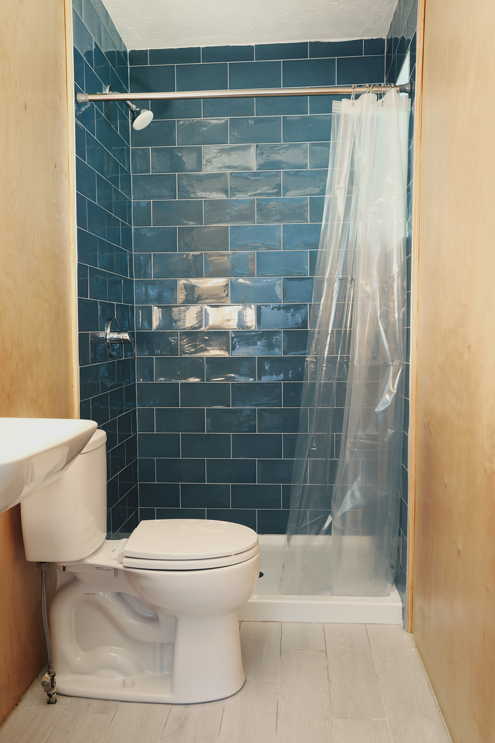 master bath detail - 3724 Warden Branch Ln