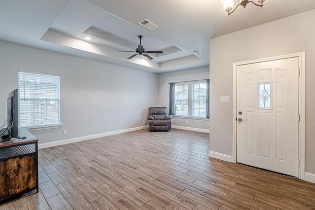 Building Photo - 4811 Henry St