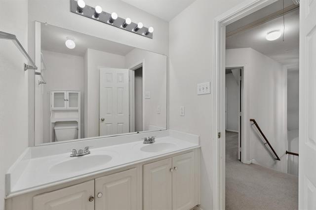 Building Photo - 113 Silver Rock Dr