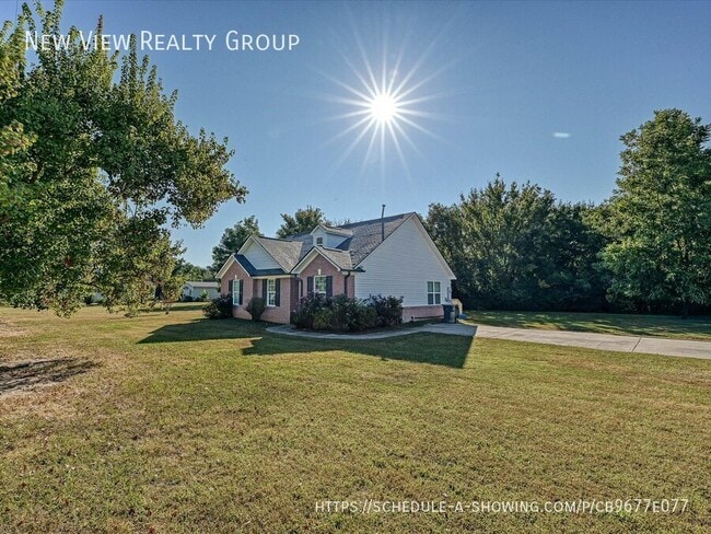 Building Photo - 1115 Crawford Rd