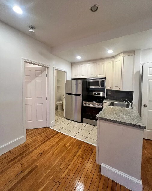 Building Photo - 1 Centre St Ter