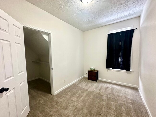 Building Photo - 49 S Lasalle St