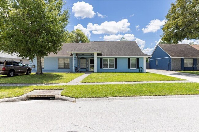 Primary Photo - 3242 Laurel Dale Dr