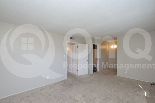 Primary Photo - 4028 N Granite Reef Rd