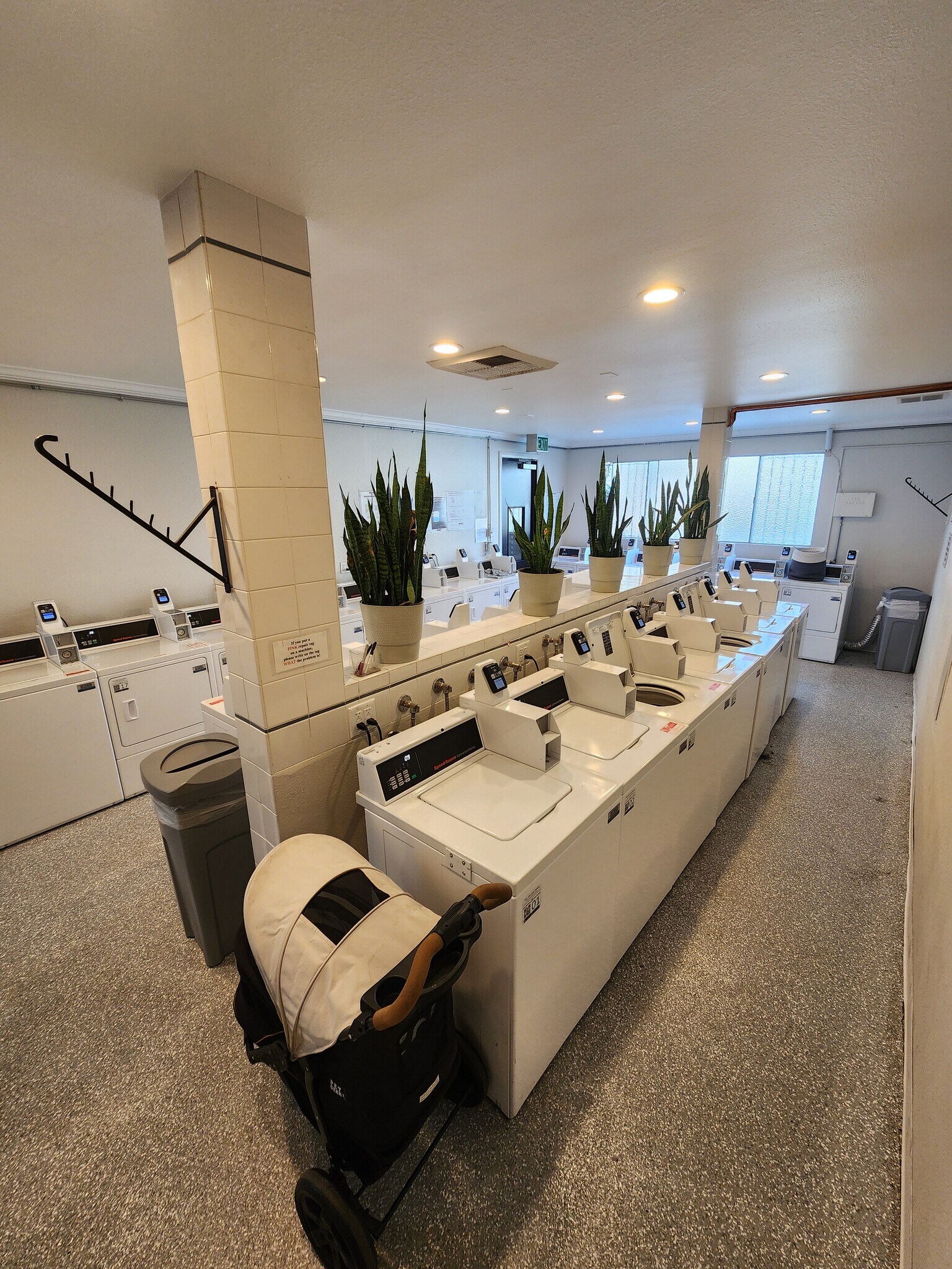 Laundry Facility - 18645 Hatteras St