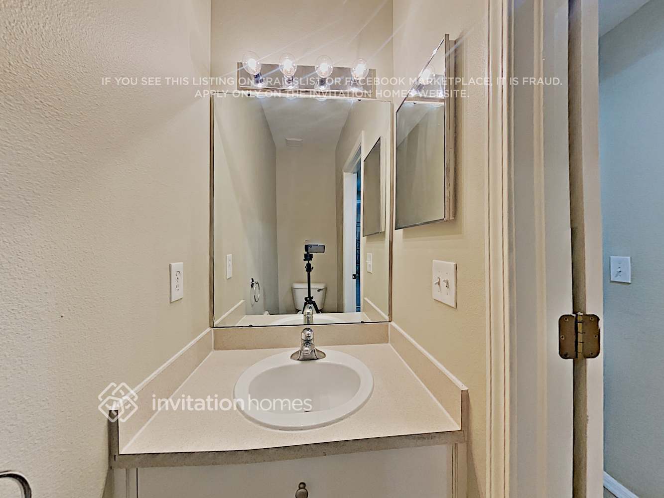 Building Photo - 3005 Clover Blossom Cir