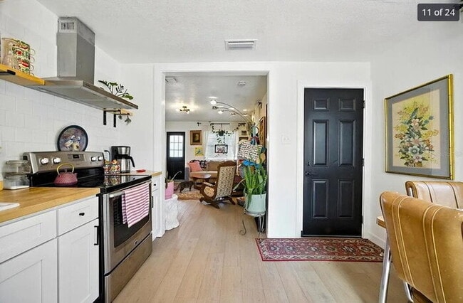 Building Photo - 1466 15th St S