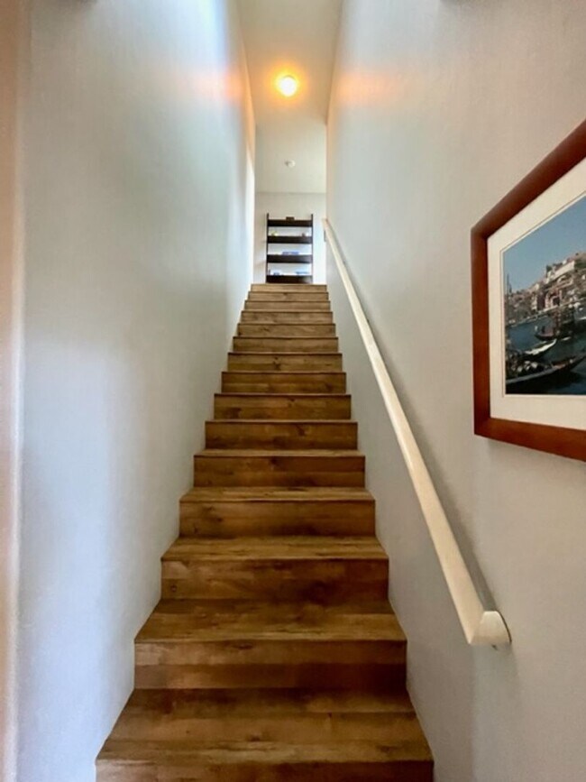 Building Photo - Beautiful 4 bedroom NW Bend Home!