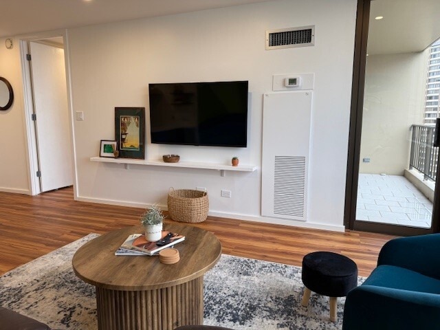 Building Photo - 411 Hobron Ln