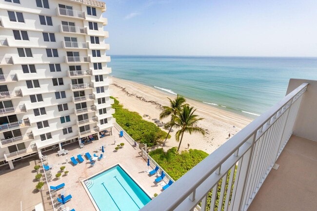 Building Photo - 3221 S Ocean Blvd
