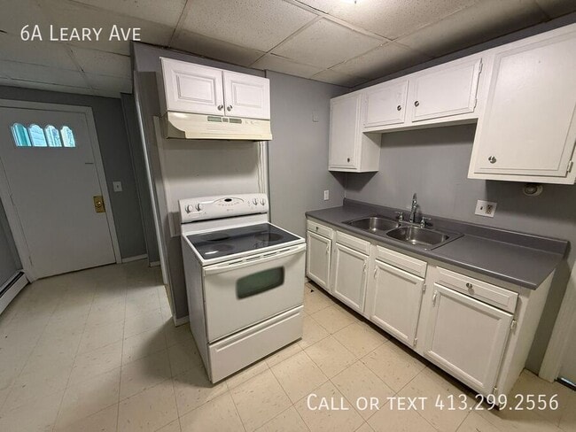 Building Photo - 6a Leary Ave