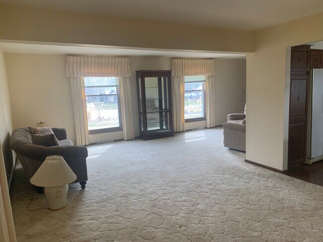 Building Photo - 4790 N 186th St