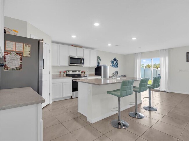 Building Photo - 16767 Sunburst Lake St