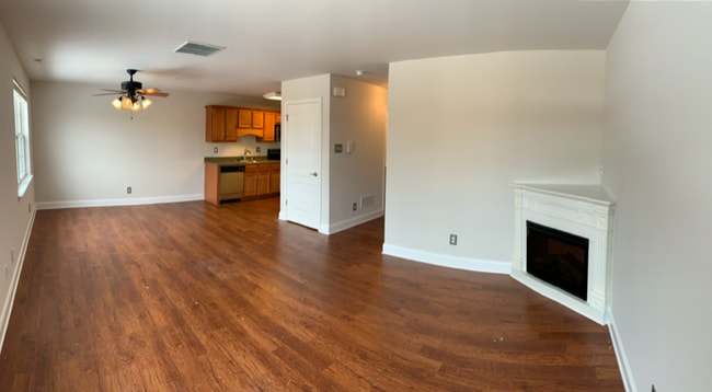 Building Photo - 1244 Kings Hwy