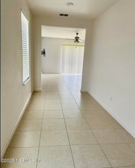 Building Photo - 8709 Lake George Cir W