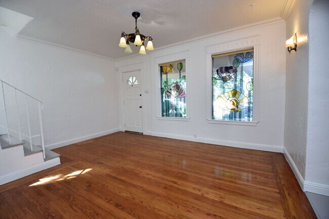 Building Photo - 3 br, 1.5 bath House - 2010 N Street