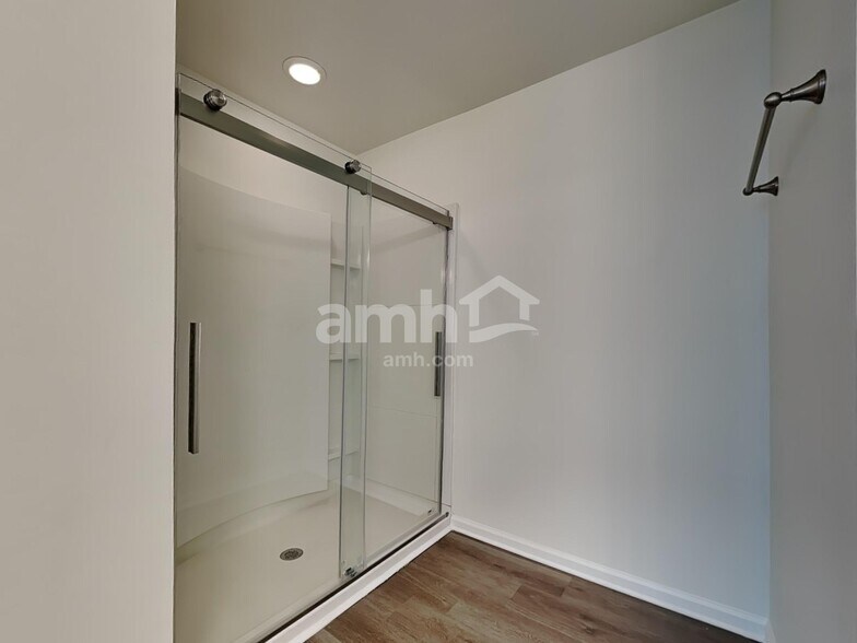 Building Photo - 104 Tupelo Ct