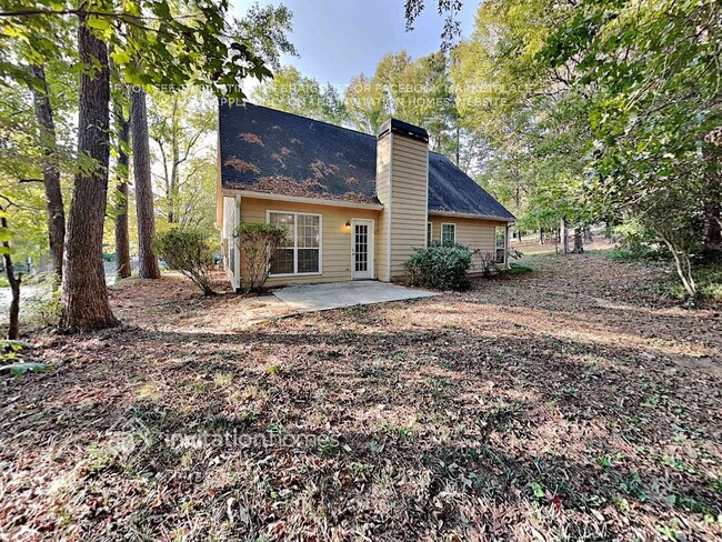 Building Photo - 552 Horseshoe Cir