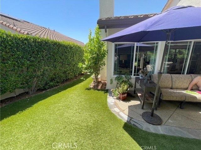 Building Photo - 17 Thornbird