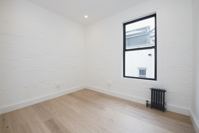 Floorplan - 245 E 30th St