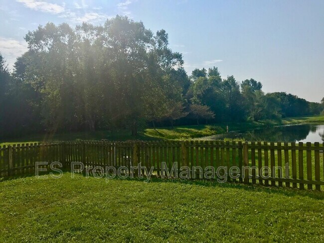 Building Photo - 4481 Redcliff N Ln