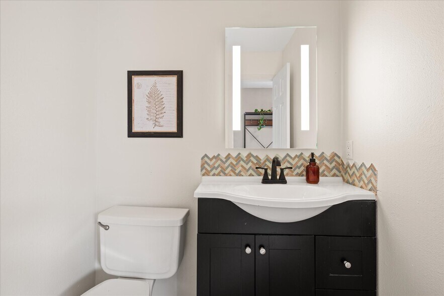 Building Photo - 3461 S Ammons St