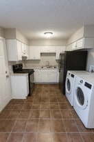 Building Photo - Grove Apartments