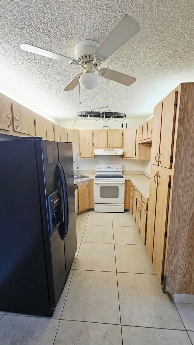 Building Photo - 1001 Green Pine Blvd