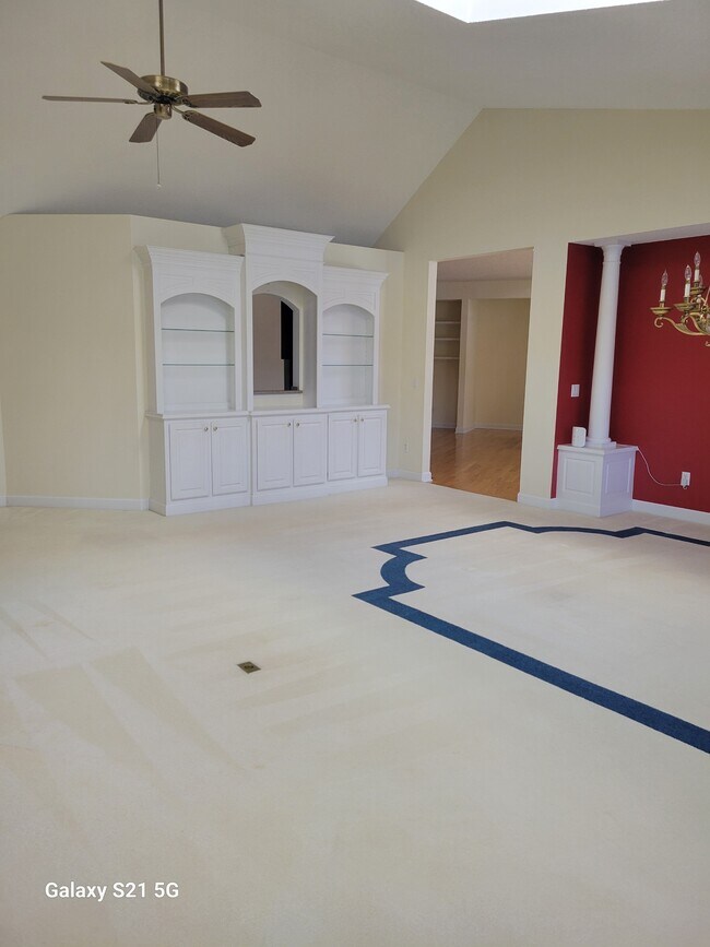 Building Photo - 148 Lakewood Dr