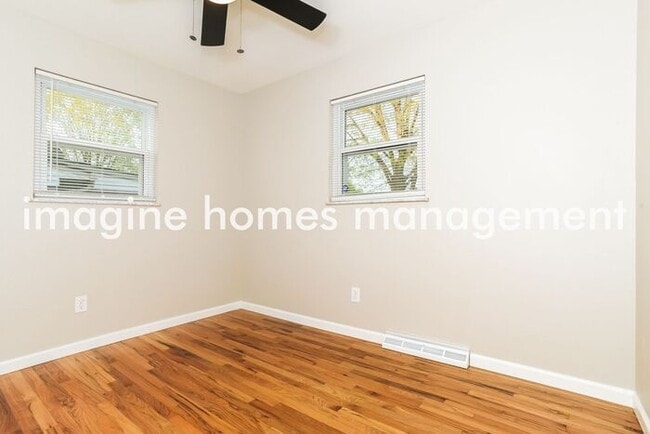 Building Photo - Pet-Friendly 3 Bedroom Home in Cincinnati!