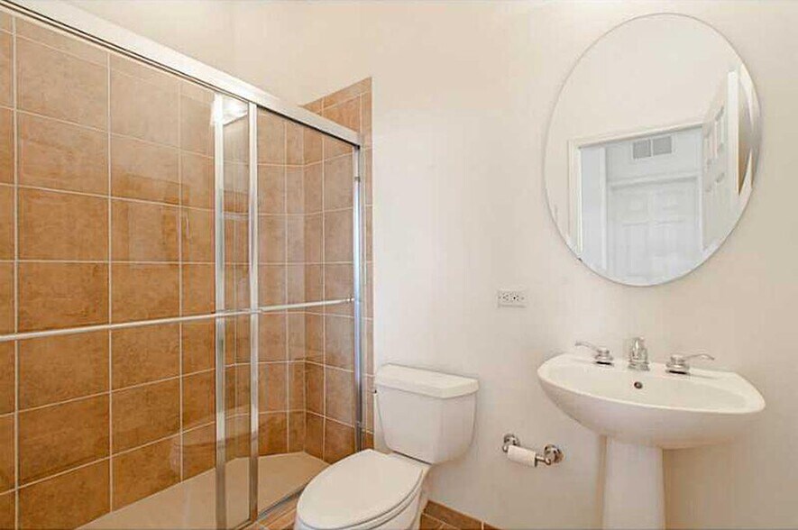 Building Photo - 3820 Roswell Rd NE Unit 916