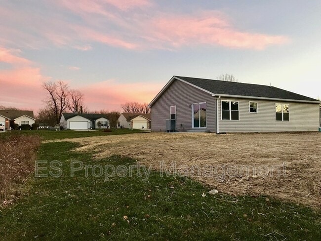 Building Photo - 5412 Pommel Ct