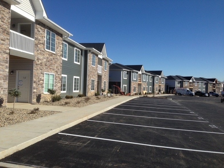 Pinecrest Apartments 825 Sanchos Dardenne Prairie MO 63368