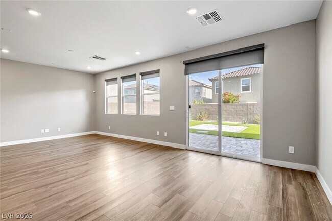 Building Photo - 7110 Cass Ave