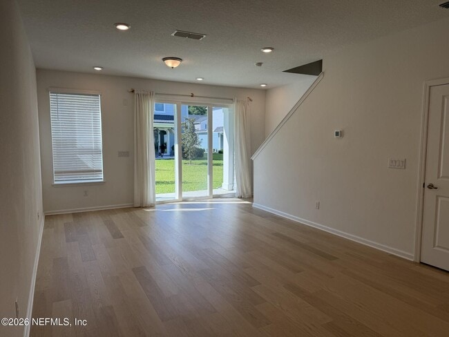 Building Photo - 43 Thurnham Ln