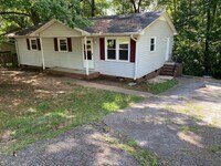 Building Photo - 205 Knighton Dr