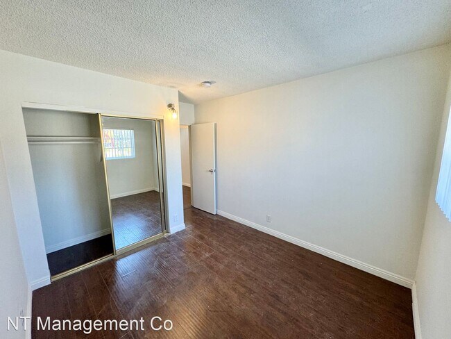 Building Photo - 2 br, 1 bath Apartment - 3631 Midvale Ave ...