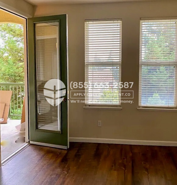 Building Photo - 38700 Tyson Ln