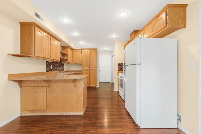 Building Photo - 3225 156th St SW