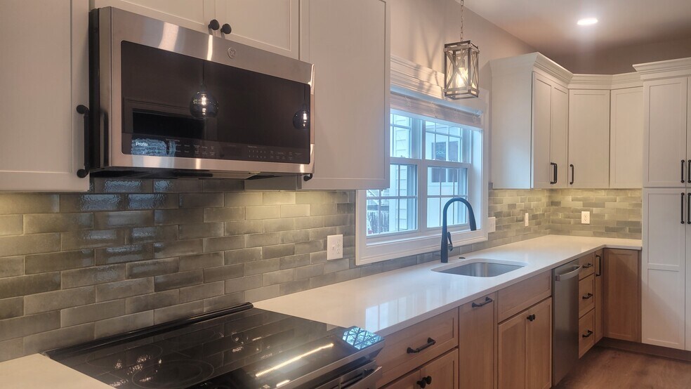 Enviable kitchen - 29 Amaranth Ave